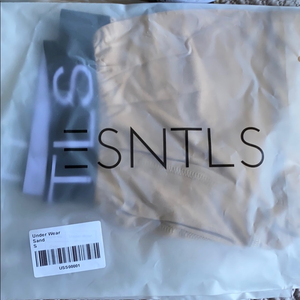 ESNTLS SAND UNDERWEAR